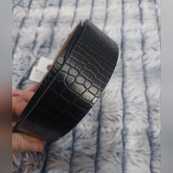 a new day Accessories - Nwt a new day black‎ leather belt gold buckle small